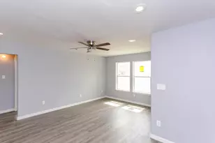 5317 Tarawa Rd, Houston, TX 77033 - Photo 11