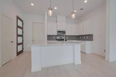 1609 Regents Court, Houston, TX 77055 - Photo 7