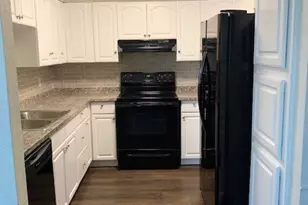 11002 Hammerly Blvd, Houston, TX 77043 - Photo 15