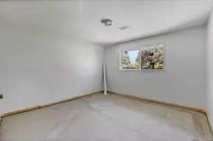 7915 S Braeswood Blvd, Houston, TX 77071 - Photo 25