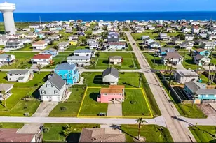 16535 Mansvelt Rd, Jamaica Beach, TX 77554 - Photo 1