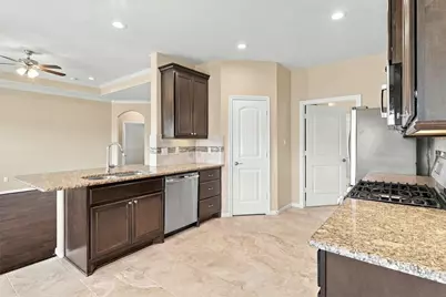 710 Buttercup Court, Sealy, TX 77474 - Photo 21