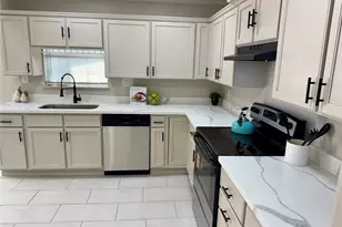 10315 Carlow Ln, La Porte, TX 77571 - Photo 13