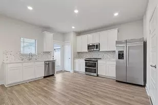 10638 Whitejacket, Conroe, TX 77385 - Photo 3