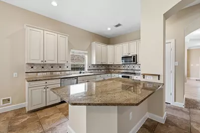 7011 Dewberry Shores Lane, Humble, TX 77396 - Photo 9