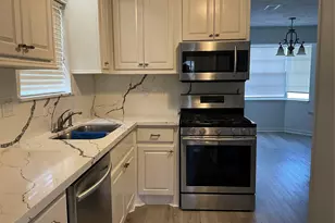 11914 Mulholland Dr, Meadows Place, TX 77477 - Photo 15