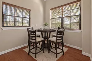 2063 W 14th 1/2 St, Houston, TX 77008 - Photo 9