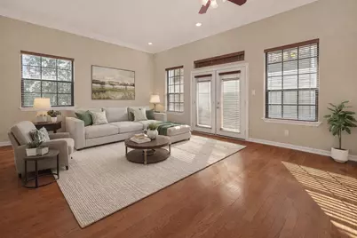 2063 W 14th 1/2 Street, Houston, TX 77008 - Photo 5