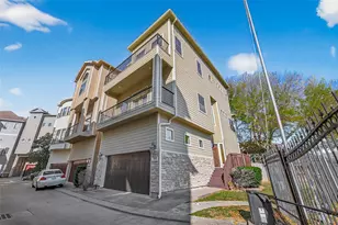 2063 W 14th 1/2 St, Houston, TX 77008 - Photo 1