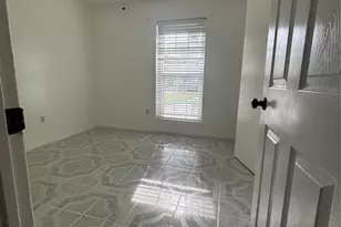 2908 Sandpiper Dr, Baytown, TX 77521 - Photo 9