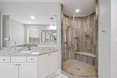 15619 Stone Gables Lane, Houston, TX 77044 - Photo 23