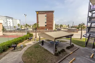 6300 Seawall Blvd, Galveston, TX 77551 - Photo 23