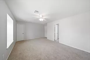 727 Bunker Hill Rd, Houston, TX 77024 - Photo 23
