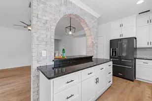 60 W Twinberry Pl, The Woodlands, TX 77381 - Photo 11