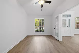 60 W Twinberry Pl, The Woodlands, TX 77381 - Photo 9