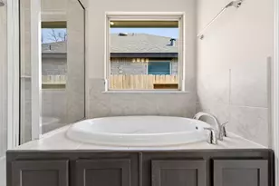 123 Neches Nook Ct, Conroe, TX 77304 - Photo 21