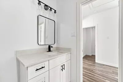 8726 Scott Street #B, Houston, TX 77051 - Photo 17