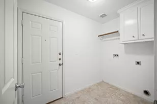 13502 Raintree Dr, Montgomery, TX 77356 - Photo 11