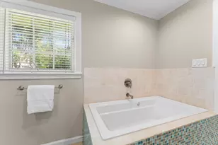 12502 Pinerock Ln, Houston, TX 77024 - Photo 19