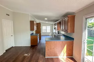 16487 Brittany Way, Conroe, TX 77306 - Photo 7
