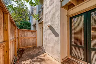 2100 Tanglewilde St, Houston, TX 77063 - Photo 31