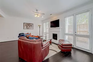 2100 Tanglewilde St, Houston, TX 77063 - Photo 9