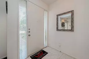 2100 Tanglewilde St, Houston, TX 77063 - Photo 5