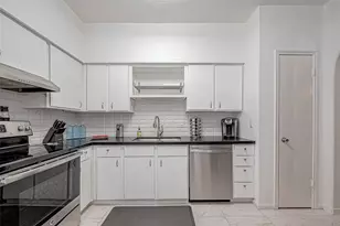 2100 Tanglewilde St, Houston, TX 77063 - Photo 17