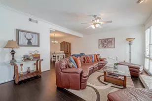 2100 Tanglewilde St, Houston, TX 77063 - Photo 7