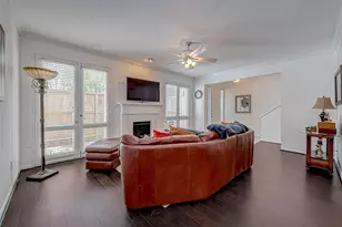 2100 Tanglewilde St, Houston, TX 77063 - Photo 9
