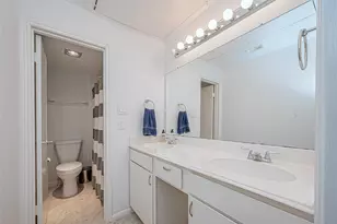 2100 Tanglewilde St, Houston, TX 77063 - Photo 27