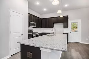 221 Inwood Dr, West Columbia, TX 77486 - Photo 5