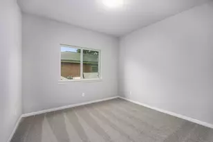221 Inwood Dr, West Columbia, TX 77486 - Photo 17