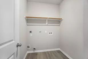 221 Inwood Dr, West Columbia, TX 77486 - Photo 9