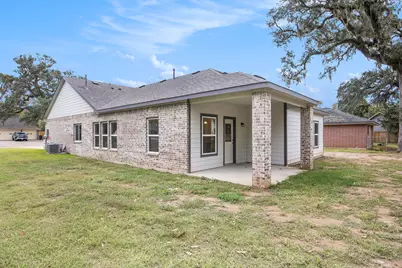 221 Inwood Drive, West Columbia, TX 77486 - Photo 23