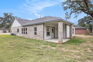 221 Inwood Dr, West Columbia, TX 77486 - Photo 23