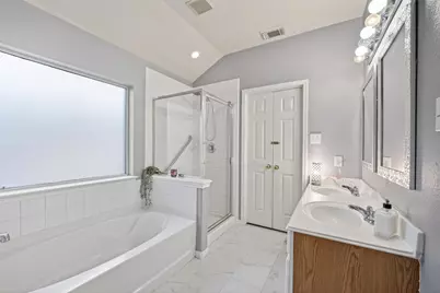7919 Pelican Lane, Baytown, TX 77523 - Photo 35