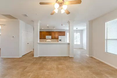 130 W Montfair Boulevard, The Woodlands, TX 77382 - Photo 9