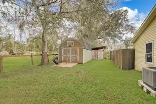 17620 County Rd 945, Brazoria, TX 77422 - Photo 25