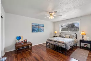 518 Paradise Dr, Tiki Island, TX 77554 - Photo 17