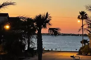 518 Paradise Dr, Tiki Island, TX 77554 - Photo 45