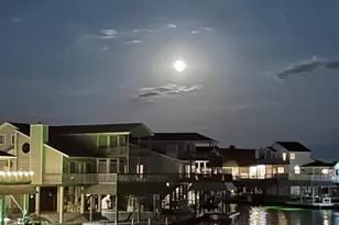 518 Paradise Dr, Tiki Island, TX 77554 - Photo 43