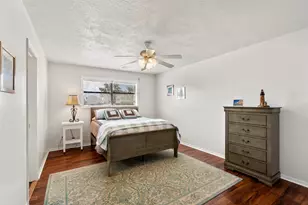 518 Paradise Dr, Tiki Island, TX 77554 - Photo 21