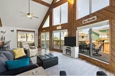 518 Paradise Drive, Tiki Island, TX 77554 - Photo 21