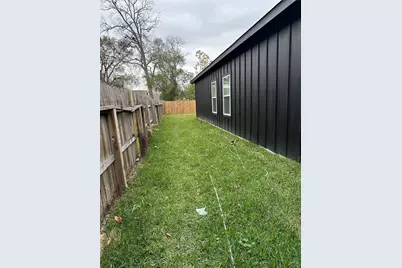 1086 Marjorie Street #A, Houston, TX 77088 - Photo 7