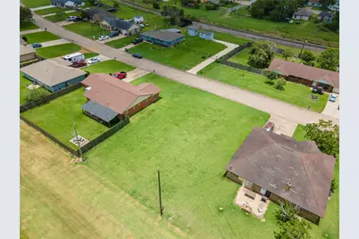 415 W 9th Street, Freeport, TX 77541 - Photo 5