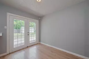 206 Beaver Bend Rd, Houston, TX 77037 - Photo 17