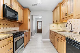 2208 Gontier Dr, Bay City, TX 77414 - Photo 7