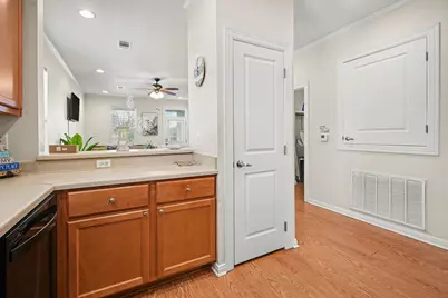 5323 Menard Avenue, Galveston, TX 77551 - Photo 17