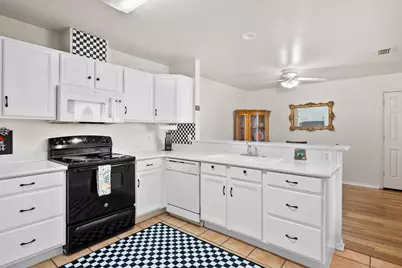 102 Sugar Creek Drive, Rockport, TX 78382 - Photo 11